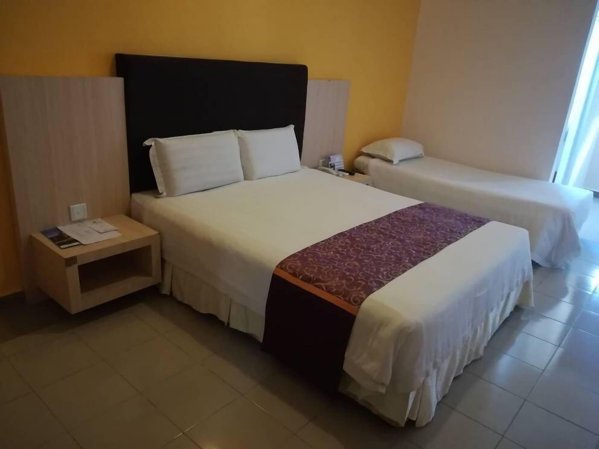 Geopark Hotel Kuah Langkawi Buitenkant foto