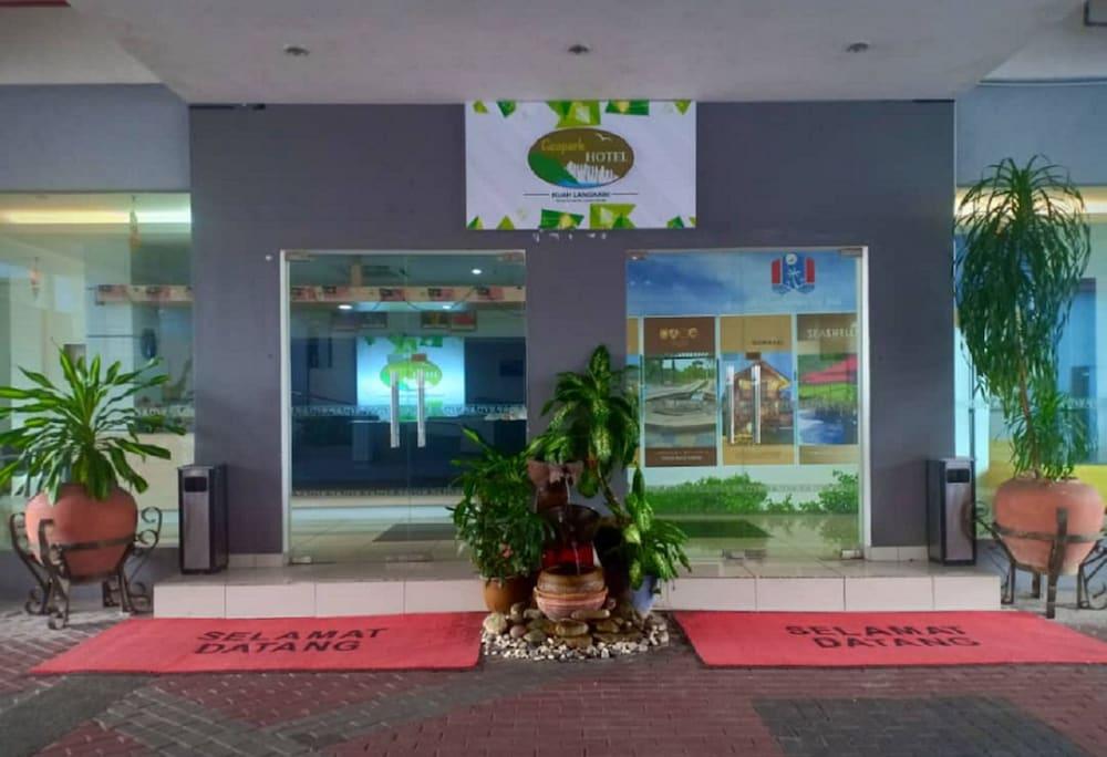 Geopark Hotel Kuah Langkawi Buitenkant foto