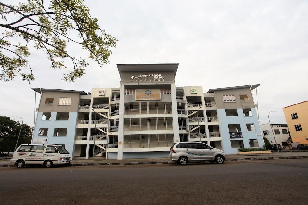 Geopark Hotel Kuah Langkawi Buitenkant foto